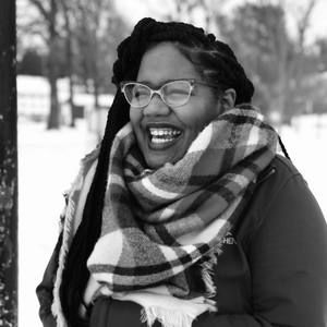 Meet your Posher, Crystal